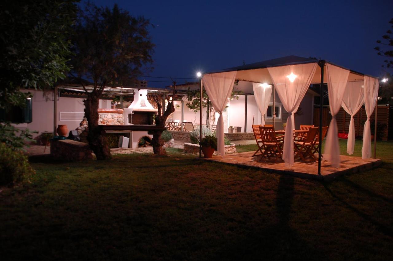 Domenica Apts I Laganas Bagian luar foto