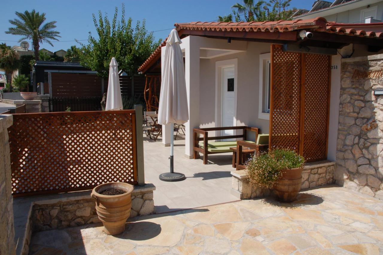 Domenica Apts I Laganas Bagian luar foto