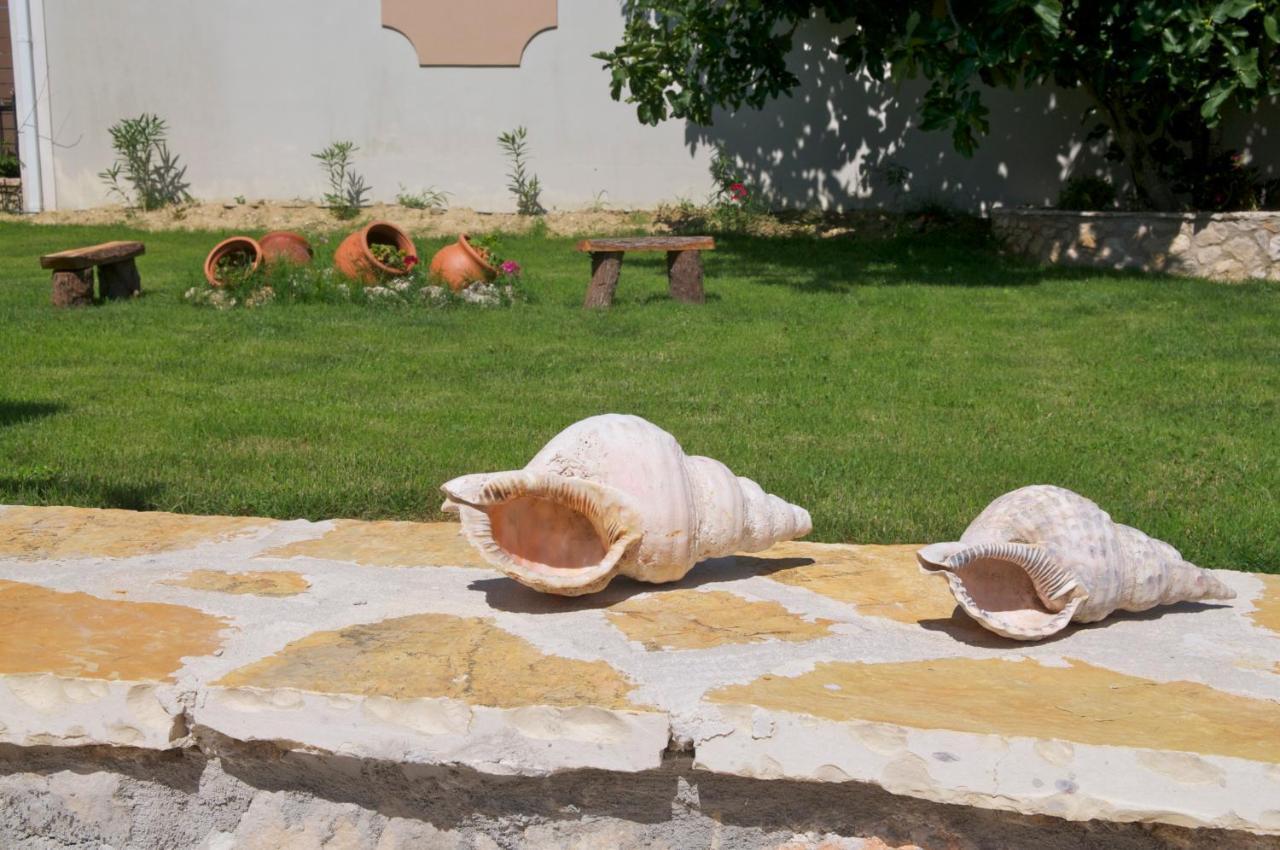 Domenica Apts I Laganas Bagian luar foto