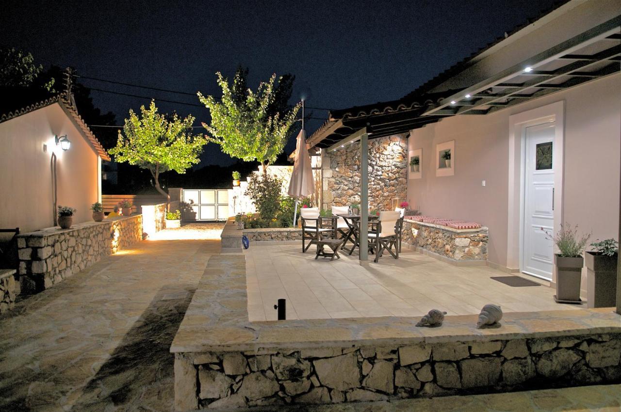 Domenica Apts I Laganas Bagian luar foto