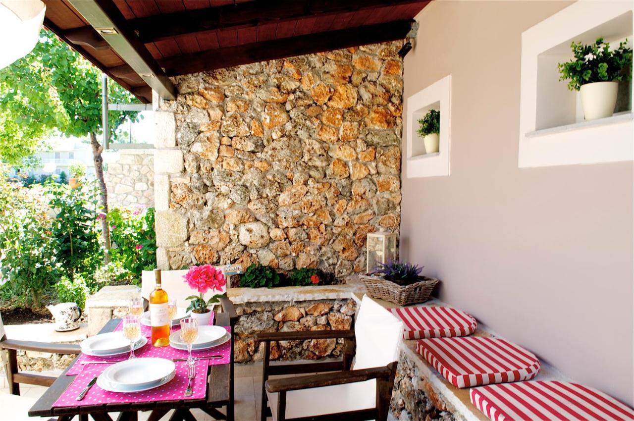 Domenica Apts I Laganas Bagian luar foto